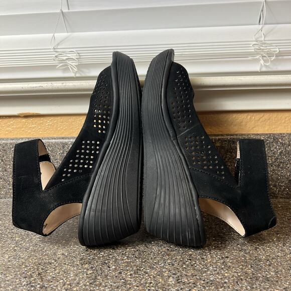 Clarks Womens Size 6 M Black Suede Sling Back Ankle Strap Peep Toe Wedge Sandals - Picture 5 of 11